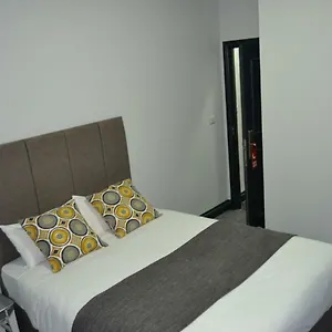 https://manor-house-london.brighton-hotels-england.com