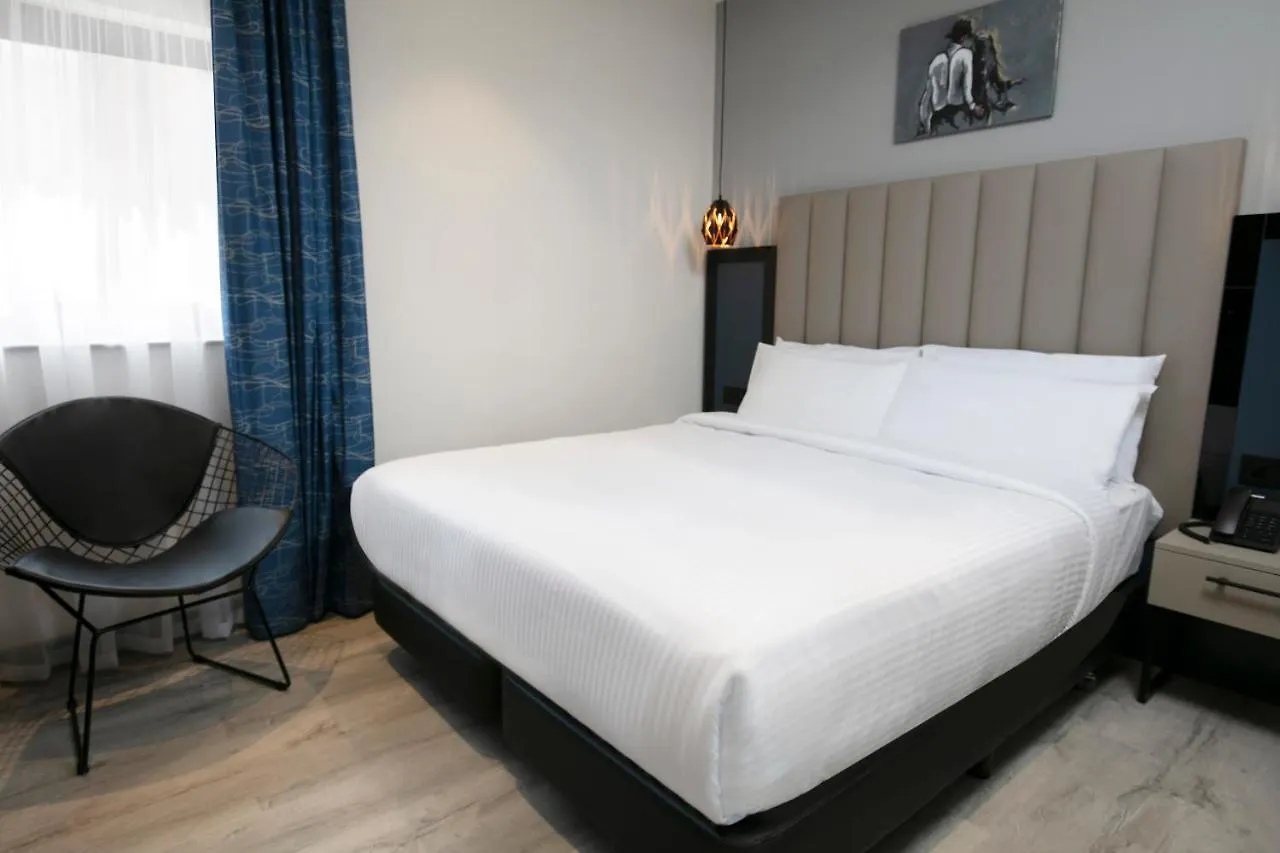 Hotel Spark By Hilton Luton Luton